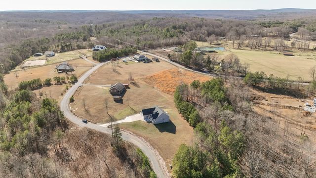 195 Fredonia Farm Road, Dunlap, TN 37327