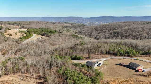195 Fredonia Farm Road, Dunlap, TN 37327