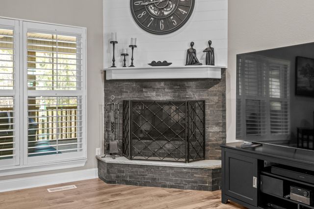 195 Fredonia Farm Road, Dunlap, TN 37327