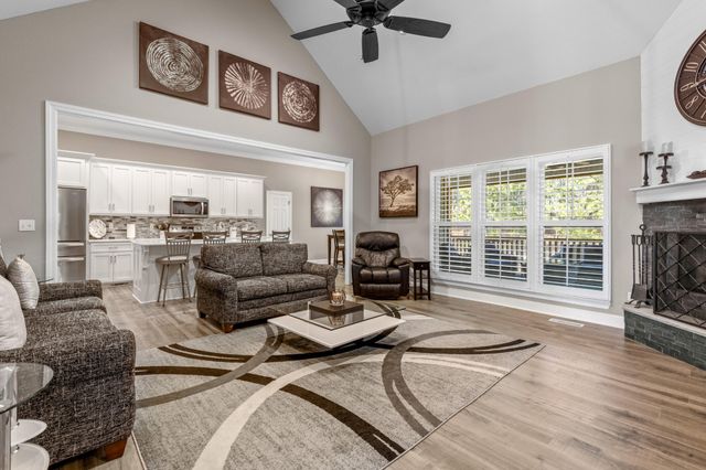 195 Fredonia Farm Road, Dunlap, TN 37327