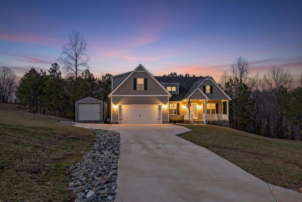 195 Fredonia Farm Road, Dunlap, TN 37327