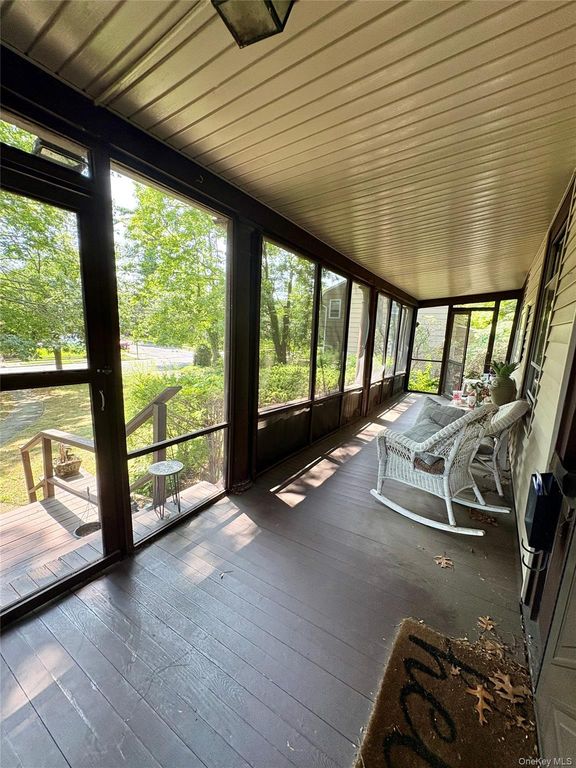 254 Hempstead Avenue, Rockville Centre, NY 11570 — photo 2