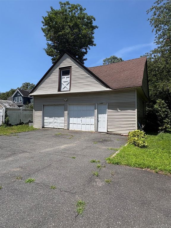 254 Hempstead Avenue, Rockville Centre, NY 11570 — photo 4