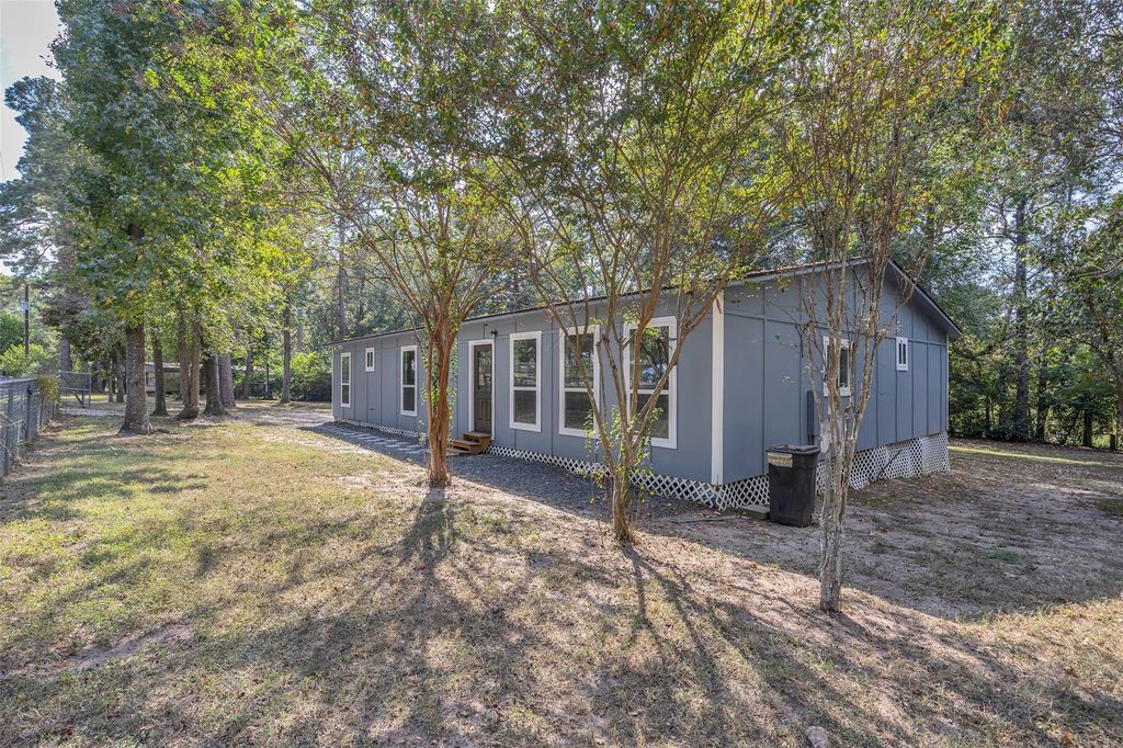 30519 Lake Circle Lane, Magnolia, TX 77354