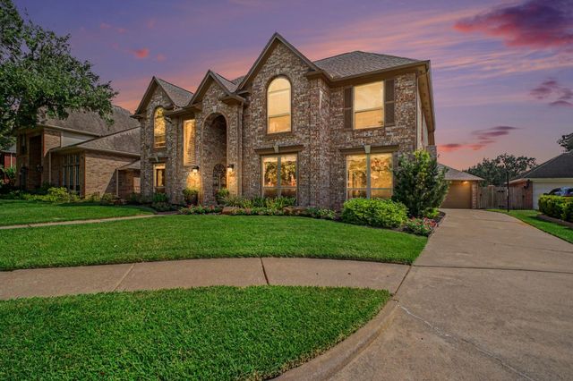 5406 Brook Bend Drive, Sugar Land, TX 77479