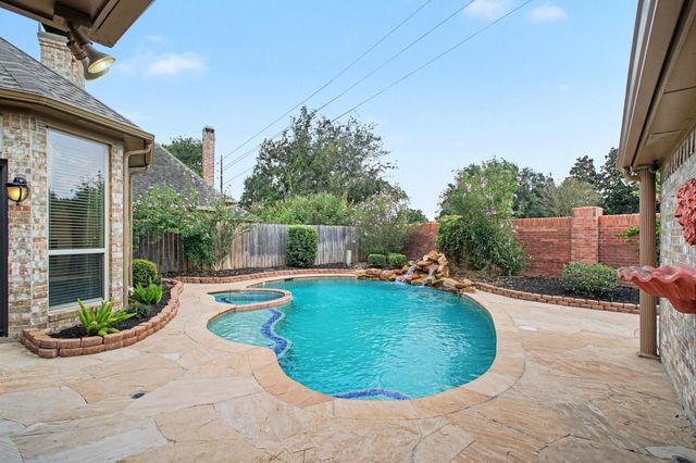 5406 Brook Bend Drive, Sugar Land, TX 77479