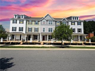2012 Stanford LN, Newport News, VA 23608