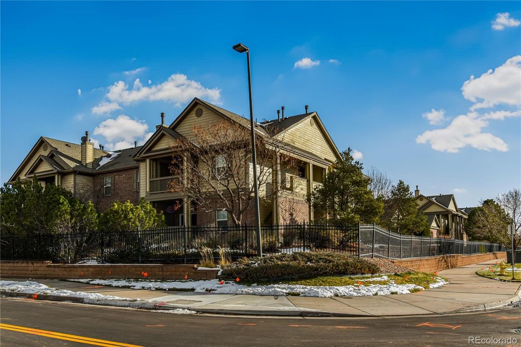 23306 5th Place E, Aurora, CO 80018