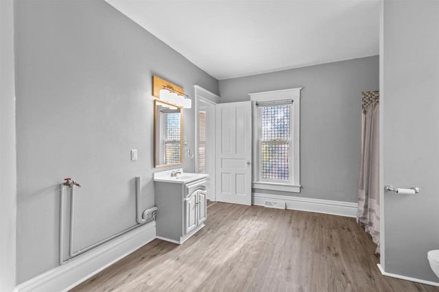 516 E Beloit Street, Orfordville, WI 53576