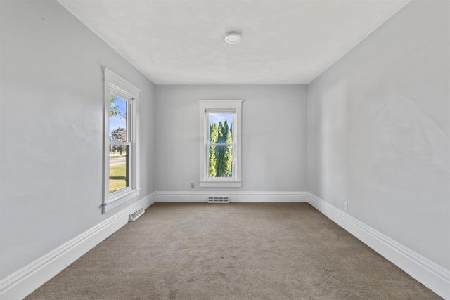 516 E Beloit Street, Orfordville, WI 53576