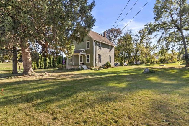 516 E Beloit Street, Orfordville, WI 53576