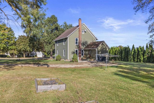 516 E Beloit Street, Orfordville, WI 53576
