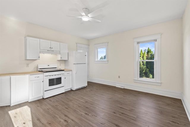 516 E Beloit Street, Orfordville, WI 53576