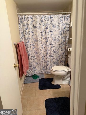 646 Garden Walk Drive, Stone Mountain, GA 30083