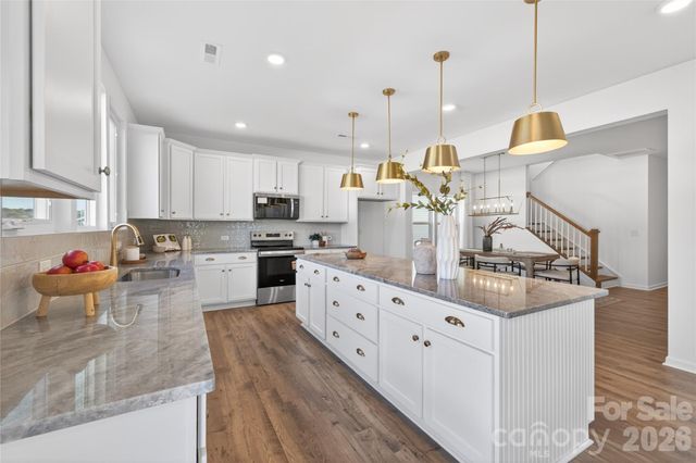 113 Pembroke Way 92, Albemarle, NC 28001