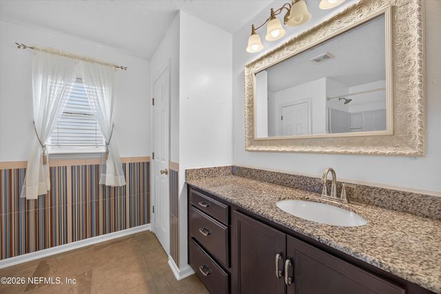 2282 JUSTIN LAKE Drive, Jacksonville, FL 32221