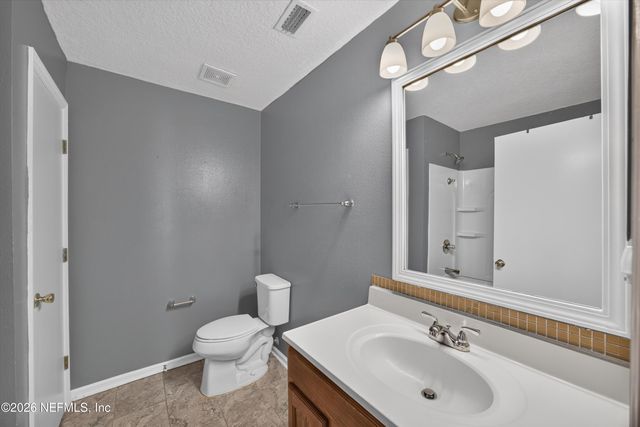 2282 JUSTIN LAKE Drive, Jacksonville, FL 32221
