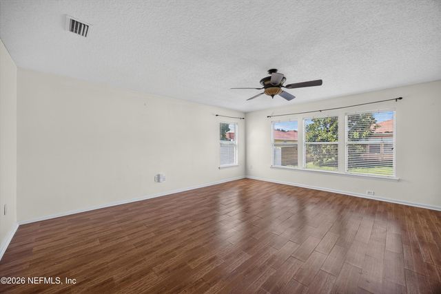 2282 JUSTIN LAKE Drive, Jacksonville, FL 32221