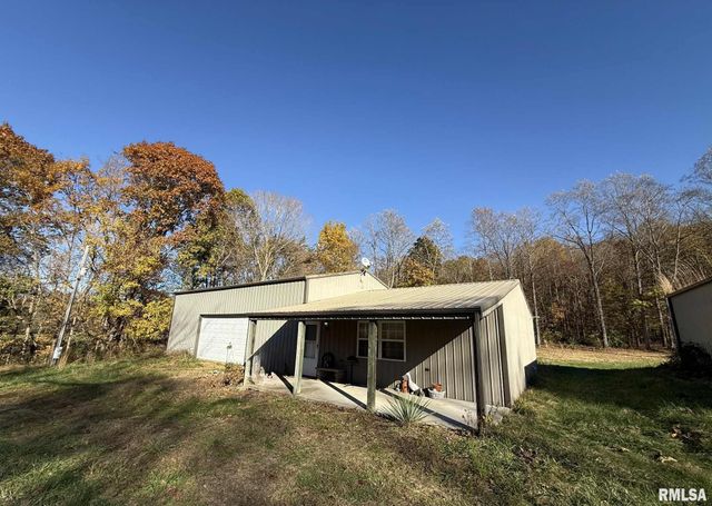 880 S Rocky Comfort Road, Makanda, IL 62958