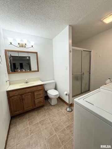 880 S Rocky Comfort Road, Makanda, IL 62958