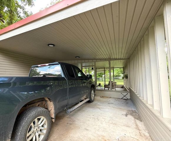 601 Clarence St., Mountain View, AR 72560