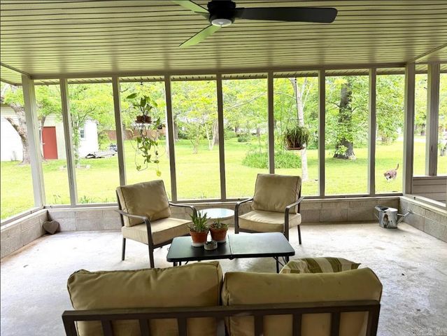 601 Clarence St., Mountain View, AR 72560