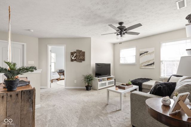 12 Oakmont Drive, Brownsburg, IN 46112