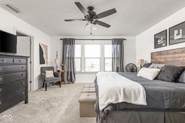 12 Oakmont Drive, Brownsburg, IN 46112