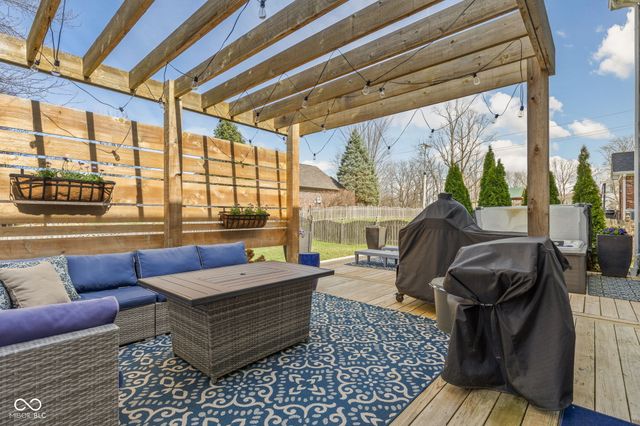 12 Oakmont Drive, Brownsburg, IN 46112