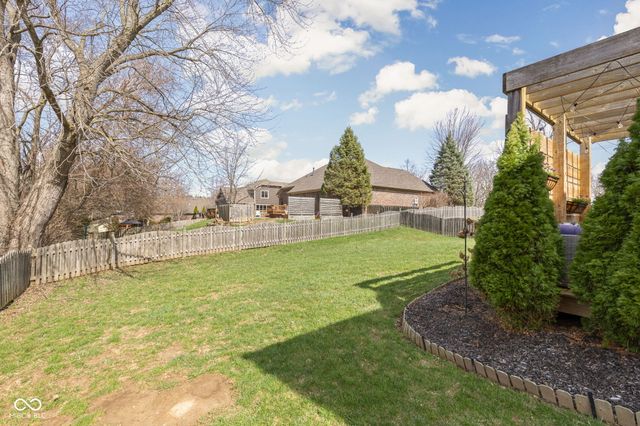 12 Oakmont Drive, Brownsburg, IN 46112