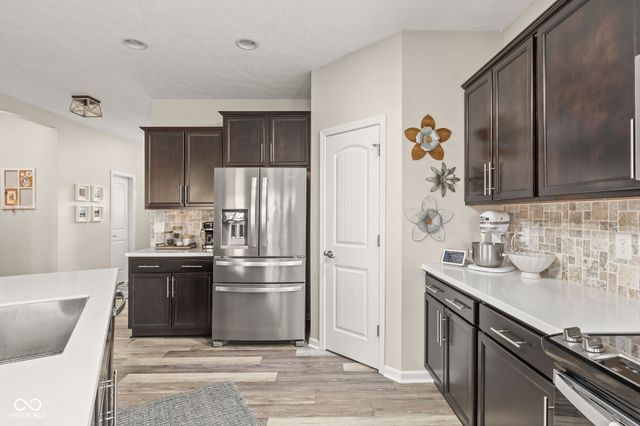 12 Oakmont Drive, Brownsburg, IN 46112