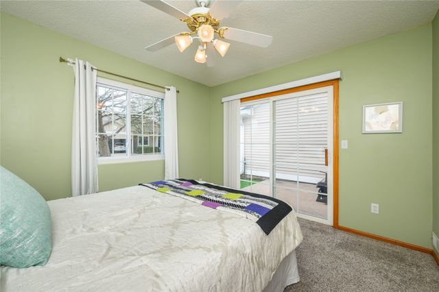 9513 Ironwood Lane, Johnston, IA 50131