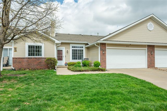 9513 Ironwood Lane, Johnston, IA 50131