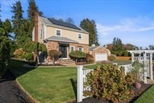 159 Wilder, Swansea, MA 02777