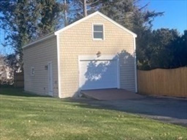 159 Wilder, Swansea, MA 02777