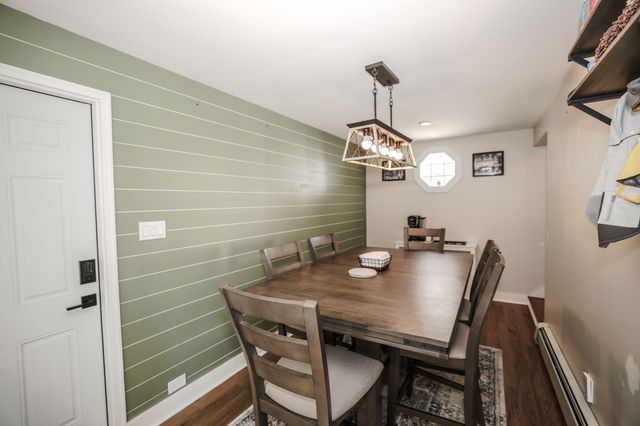 17 Coaker Avenue, Hooksett, NH 03106