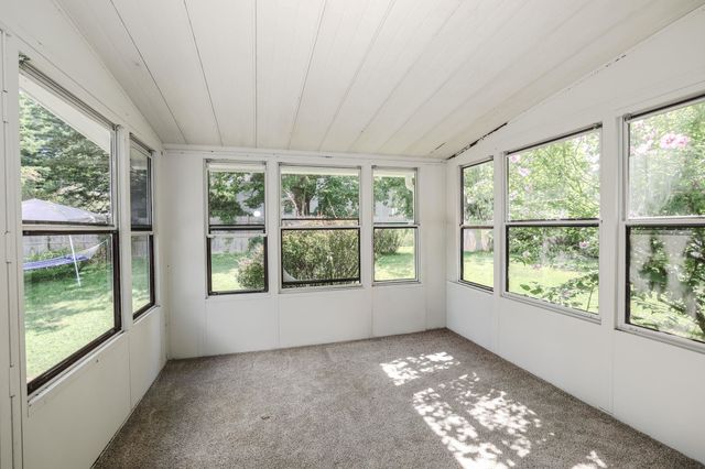 17 Coaker Avenue, Hooksett, NH 03106