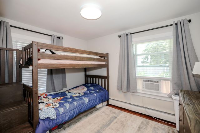 17 Coaker Avenue, Hooksett, NH 03106
