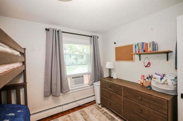 17 Coaker Avenue, Hooksett, NH 03106