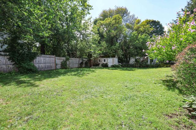 17 Coaker Avenue, Hooksett, NH 03106