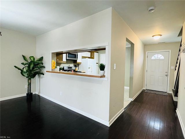 1531 Sword Dancer DR, Virginia Beach, VA 23454