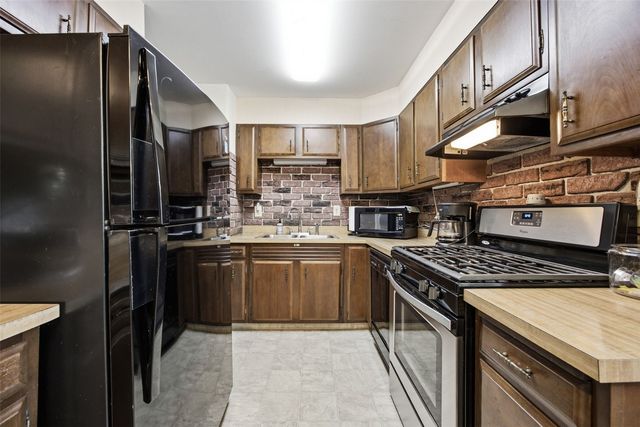 1105 29th Street, Marion, IA 52302