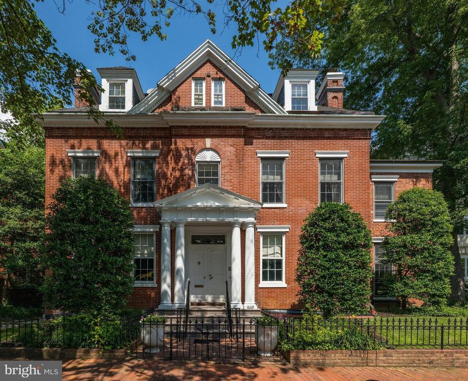 1669 31ST ST NW, Washington, DC 20007