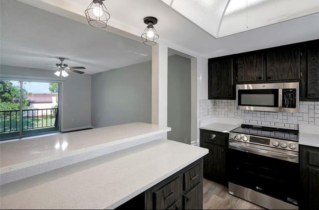 7020 COGNAC DRIVE 3, New Port Richey, FL 34653