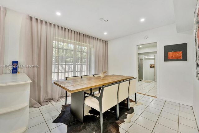 700 S Shore Dr, Miami Beach, FL 33141