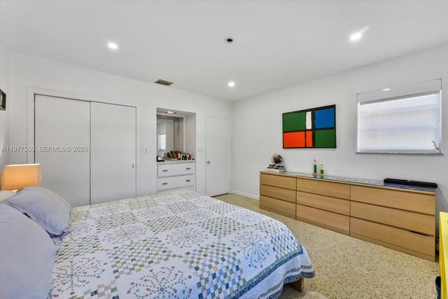 700 S Shore Dr, Miami Beach, FL 33141