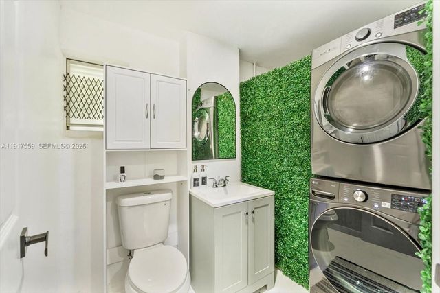 700 S Shore Dr, Miami Beach, FL 33141