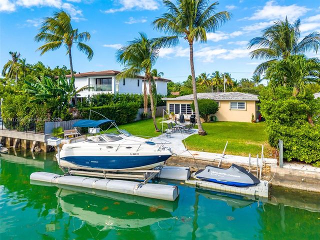 700 S Shore Dr, Miami Beach, FL 33141