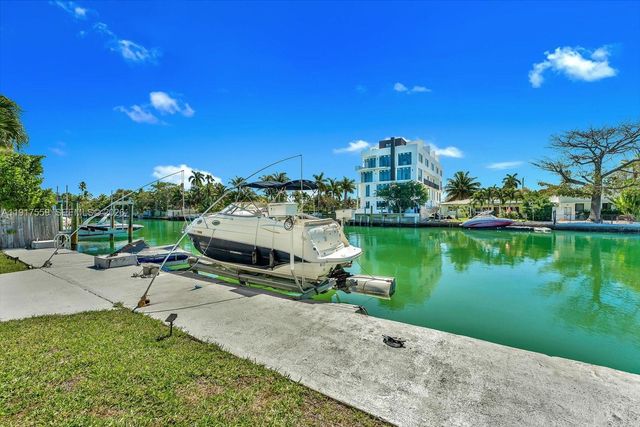 700 S Shore Dr, Miami Beach, FL 33141