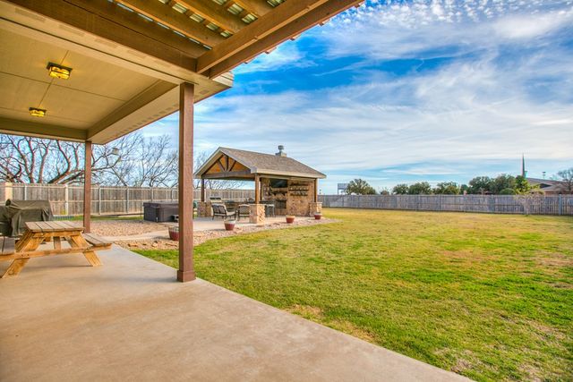 1201 S Crossings Court, San Angelo, TX 76904